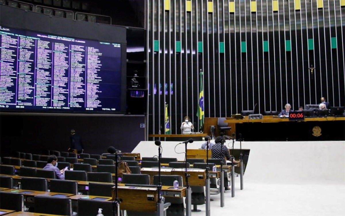 Oposição vota a favor do Ministério do Trabalho, mas critica governo: 'Nenhum projeto'